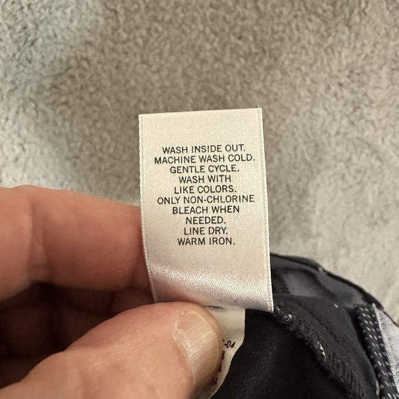 Banana Republic Sz 4 Chino Navy Anchor Print Shorts 4.5 Inch Inseam Hampton Fit - Picture 4 of 4